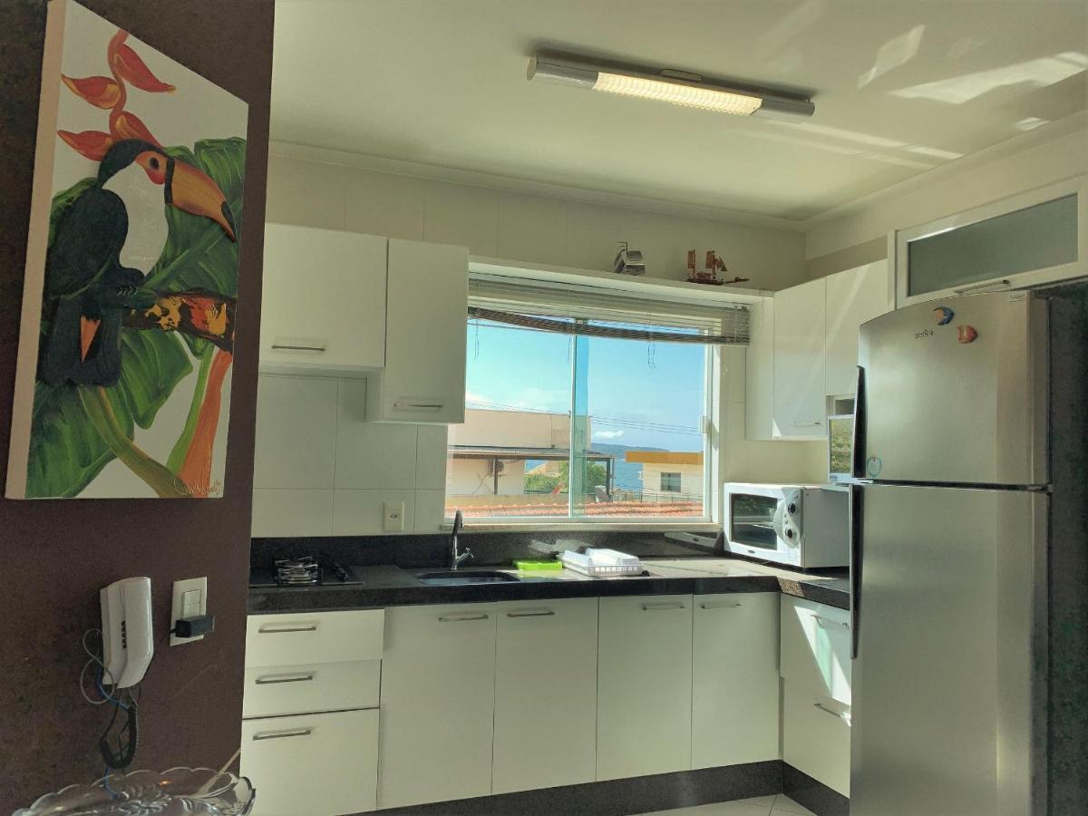 Res. Nona Martha Apartment Бомбиняс Екстериор снимка