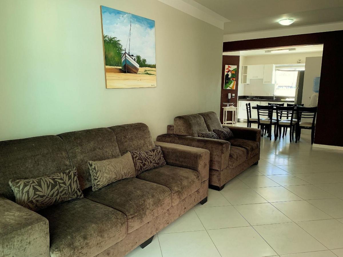 Res. Nona Martha Apartment Бомбиняс Екстериор снимка