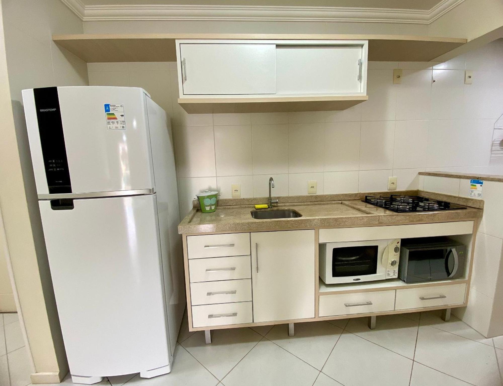 Res. Nona Martha Apartment Бомбиняс Екстериор снимка