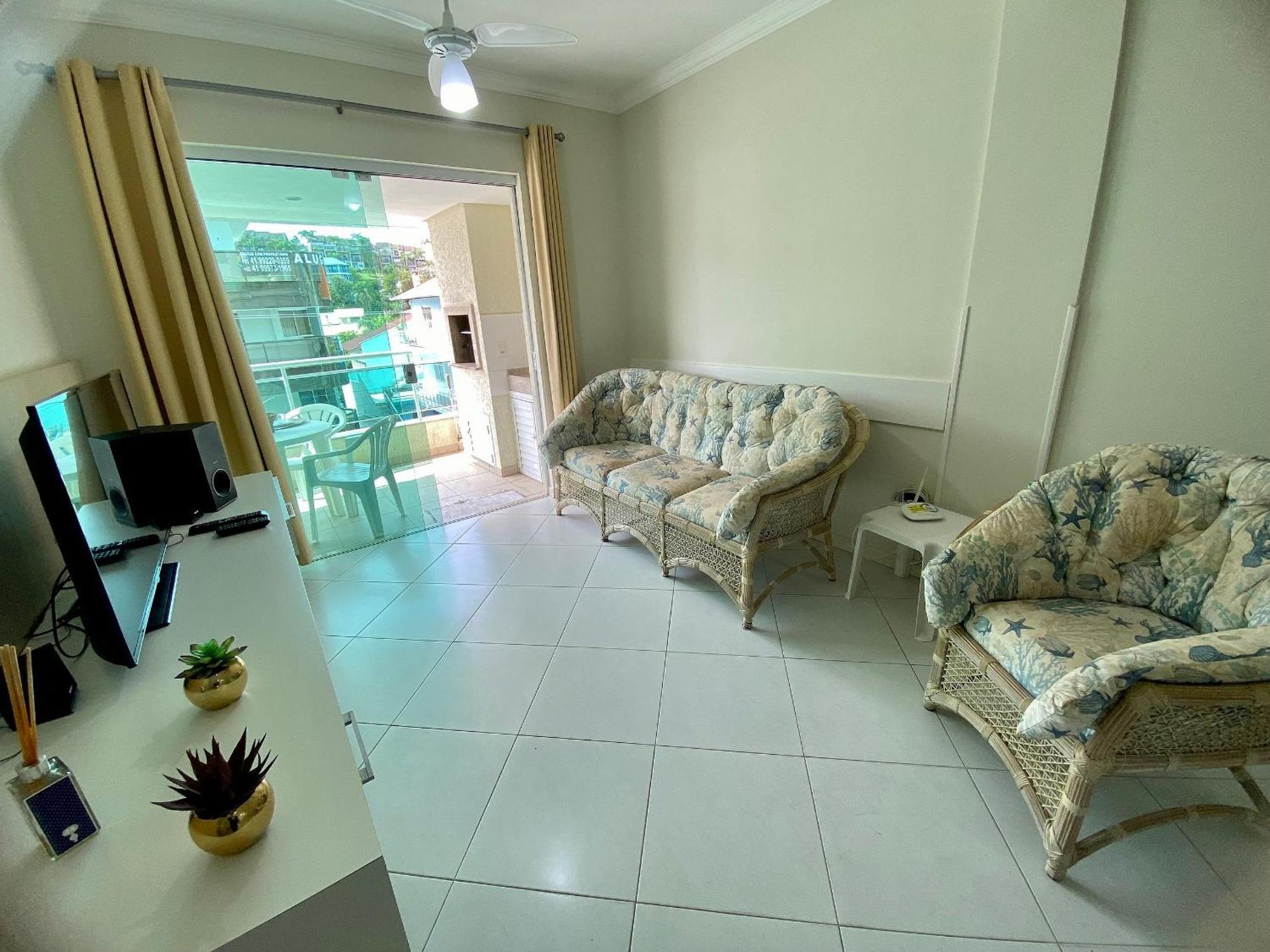 Res. Nona Martha Apartment Бомбиняс Екстериор снимка