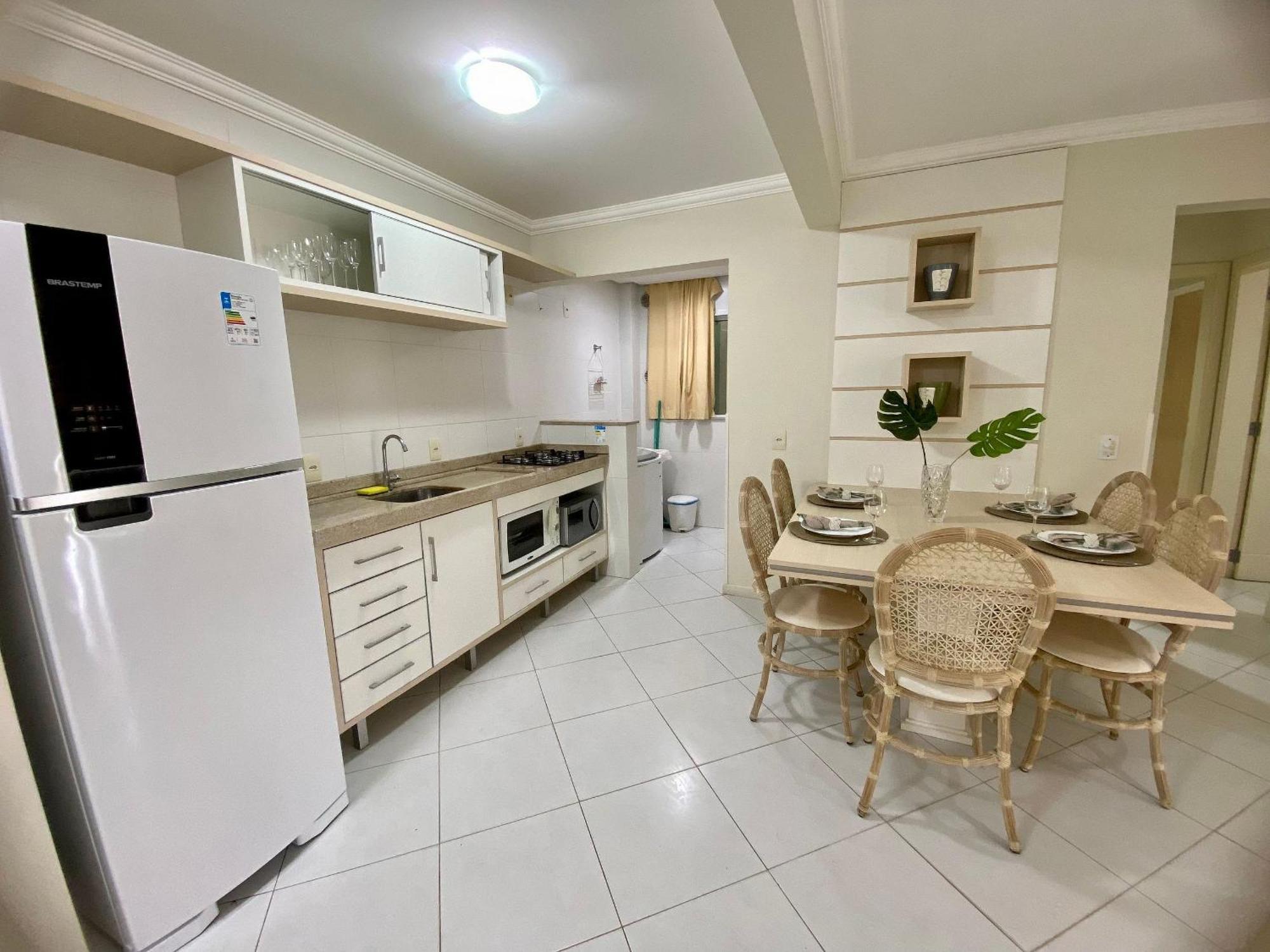 Res. Nona Martha Apartment Бомбиняс Екстериор снимка